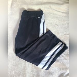 EUC Nike cropped sweats